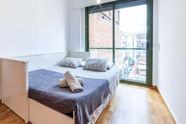 Private Rooms Near Las Ramblas Barcelona Exterior photo